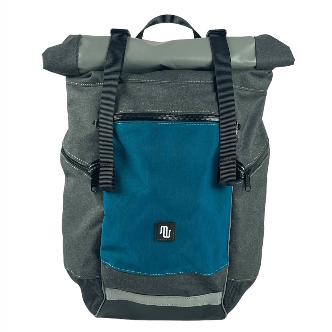 BUD Light No. 048 - Backpacks - medencebag