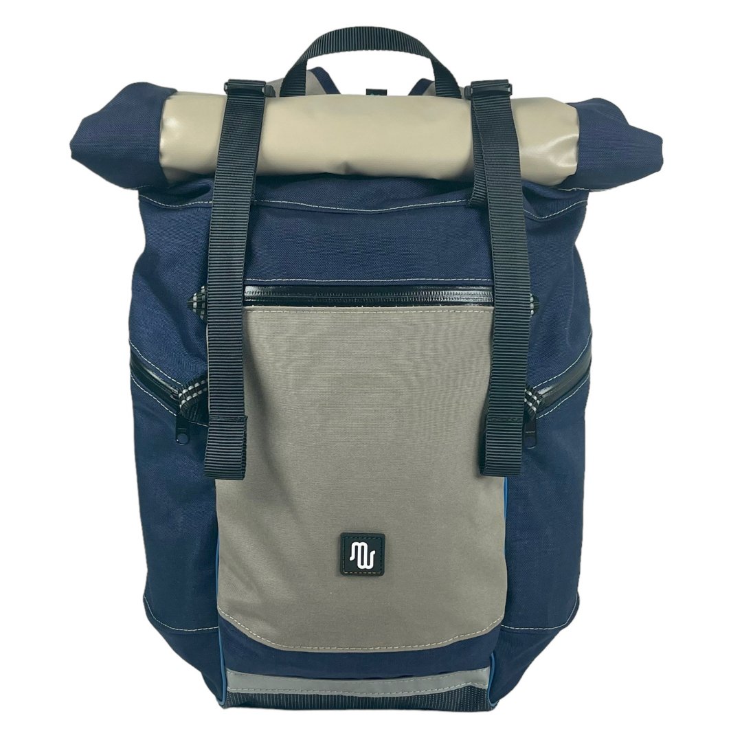 BUD Light No. 058 - Backpacks - medencebag