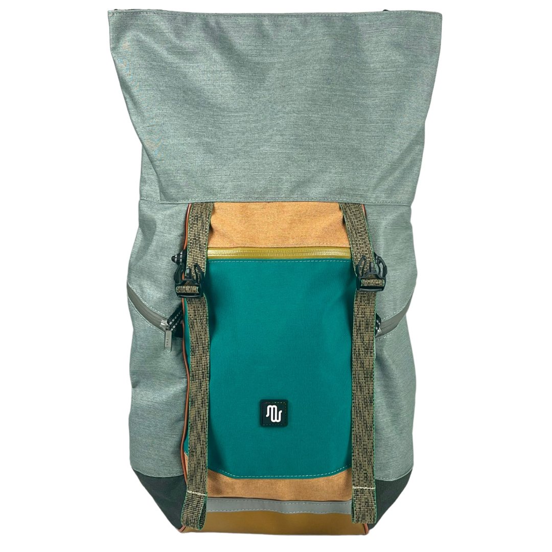 BUD Light No. 059 - Backpacks - medencebag
