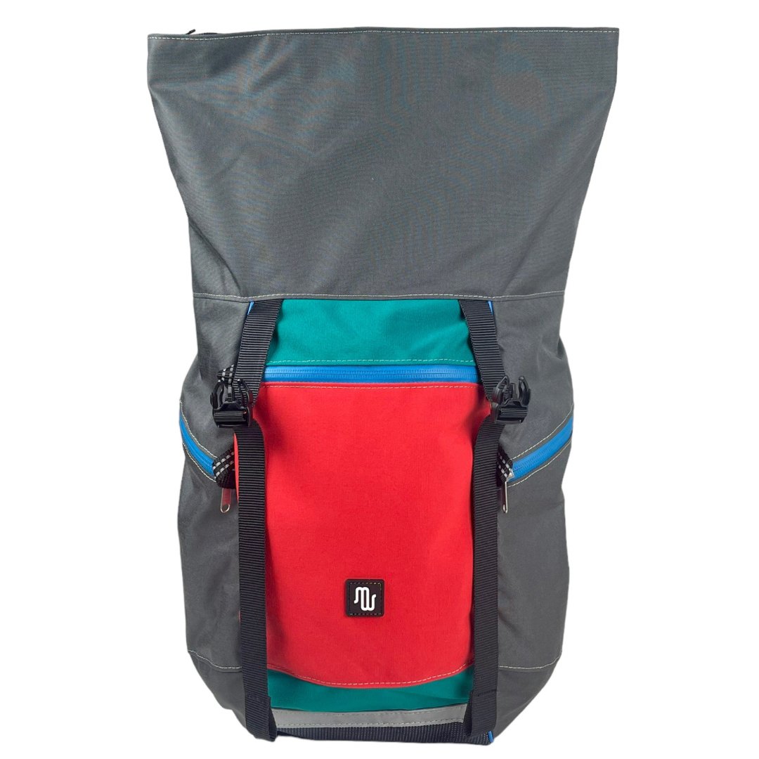 BUD Light No. 062 - Backpacks - medencebag