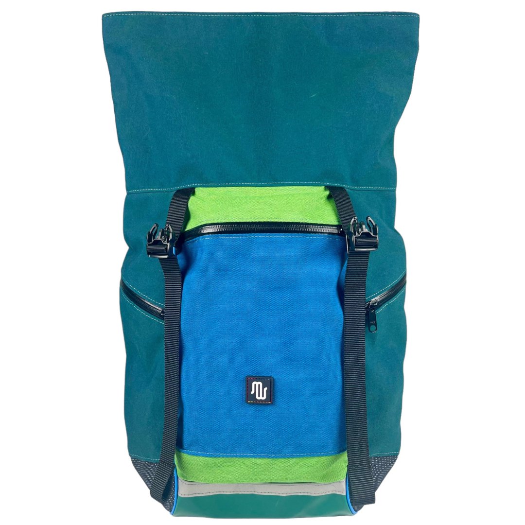 BUD Light No. A355 - Backpacks - medencebag