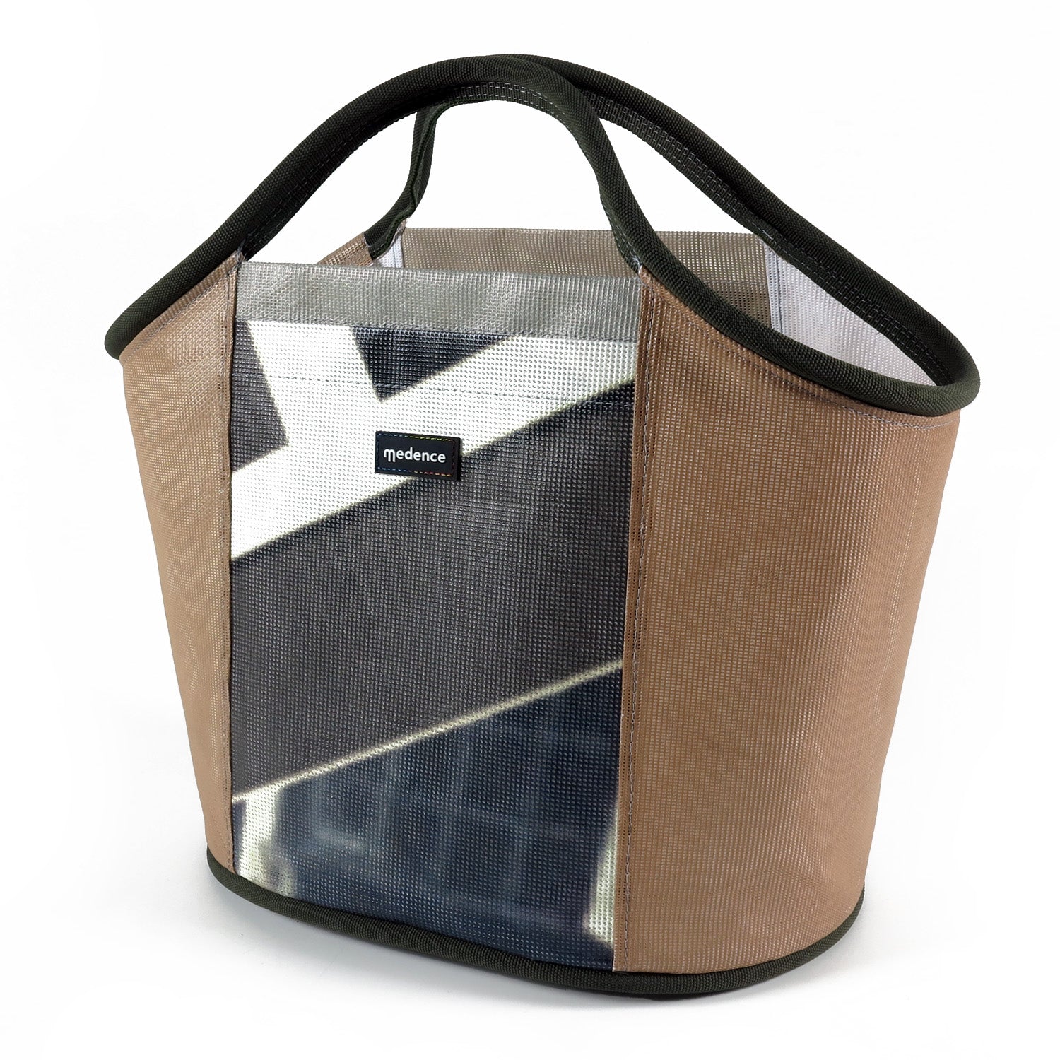 PIAC No. 077 - Baskets - medencebag