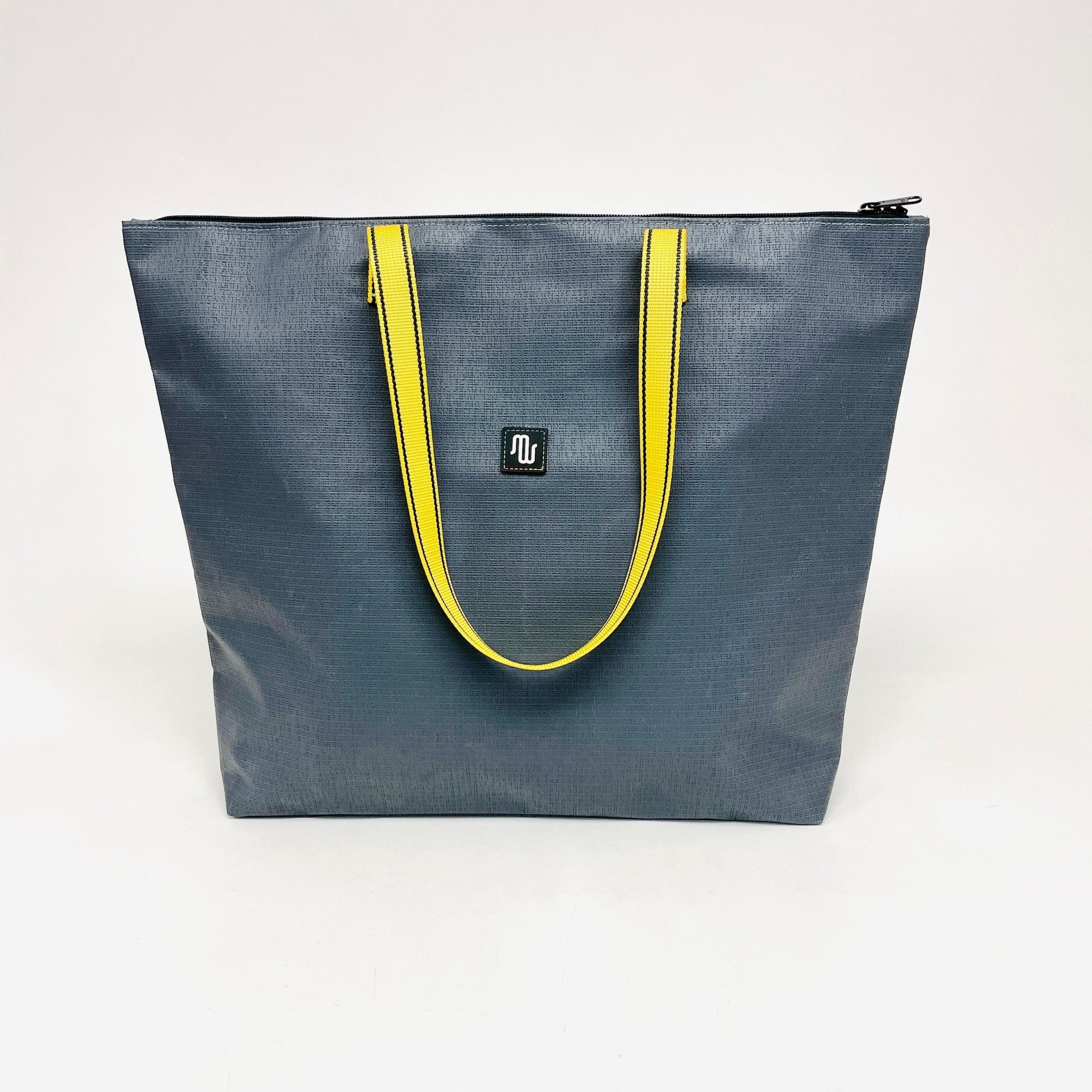 Shoulder Bag - LOMB OUTLET - showroom - medencebag